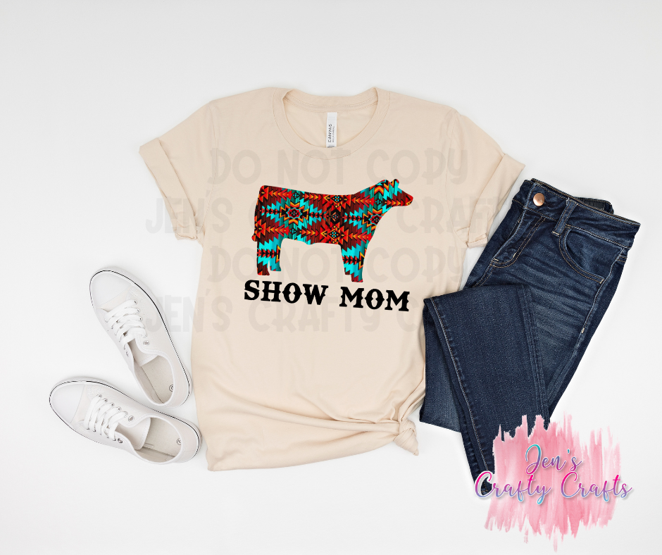 Show Mom Graphic Tee