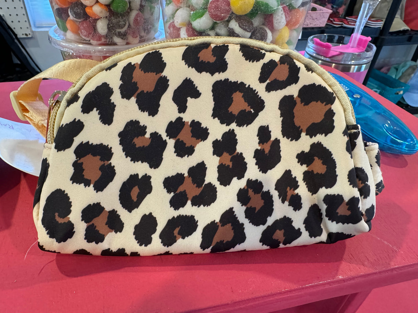 Animal belt bag